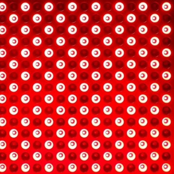 Red Light Panel New in Box (With Cord, Hanging Wires with Hooks & Instructions) - Picture 3 of 16